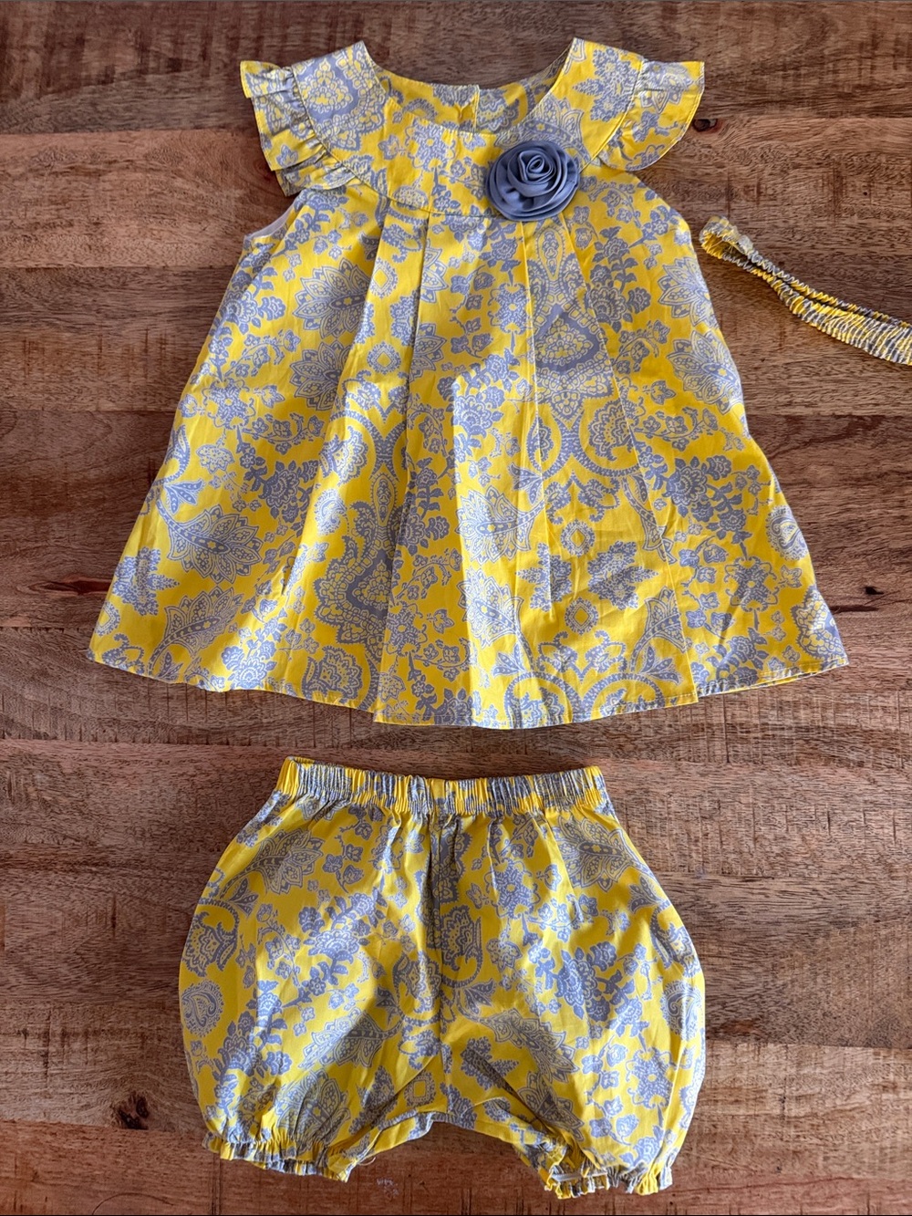 Kids Yellow Floral Dress & Bloomers Set with Gray Accent